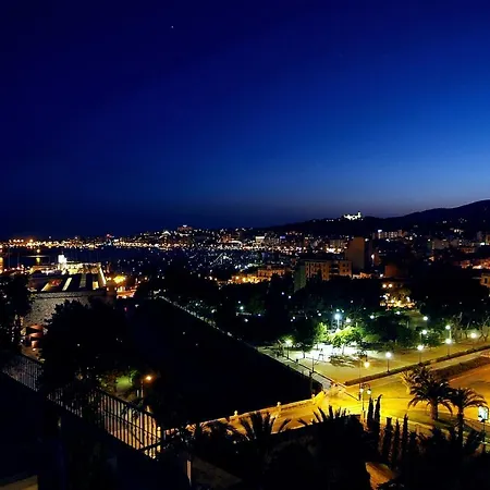 Saratoga Hotel 4*