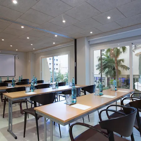 Saratoga Hotel 4*