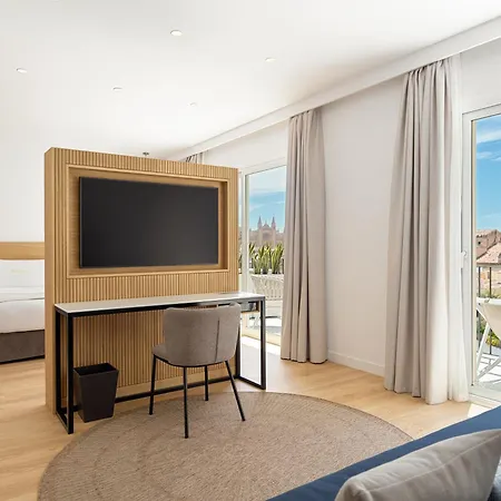 Hotel Saratoga 4*